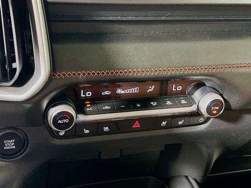 Used 2025 MAZDA CX-50 Meridian Edition w/ Apex Package image 14