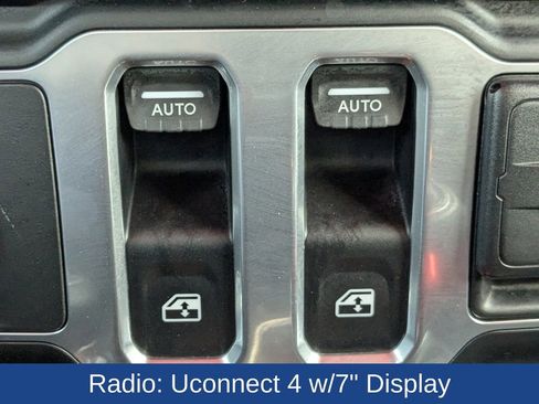 Used 2018 Jeep Wrangler Sport image 22