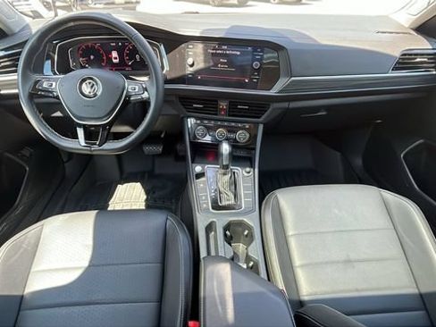 Used 2021 Volkswagen Jetta SEL FWD image 23