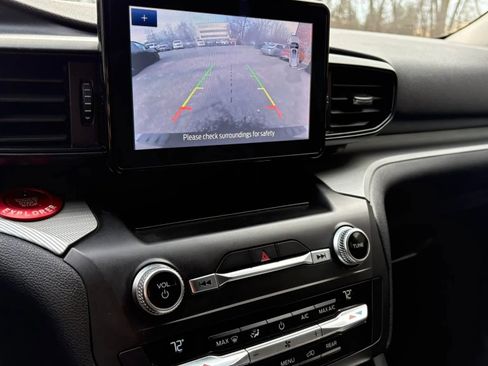 Used 2020 Ford Explorer XLT AWD/4WD image 20