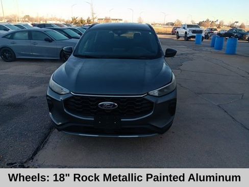 Used 2025 Ford Escape ST-Line image 10