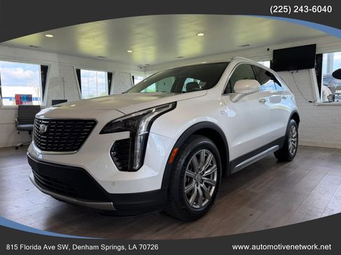 Used 2020 Cadillac XT4 Premium Luxury FWD image 1