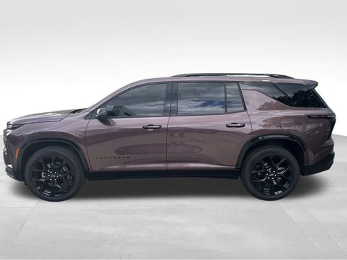 Used 2026 Chevrolet Traverse RS FWD image 3