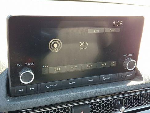 Certified 2023 Honda Civic EX image 17