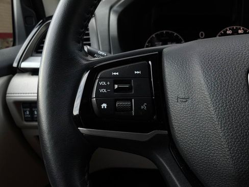 Used 2025 Honda Odyssey Touring image 47