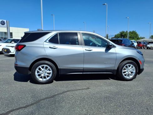 Used 2024 Chevrolet Equinox LT image 8