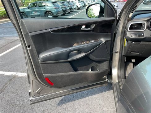 Used 2018 Kia Sorento L FWD image 22