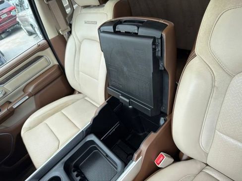 Used 2020 RAM 1500 Laramie AWD/4WD image 34