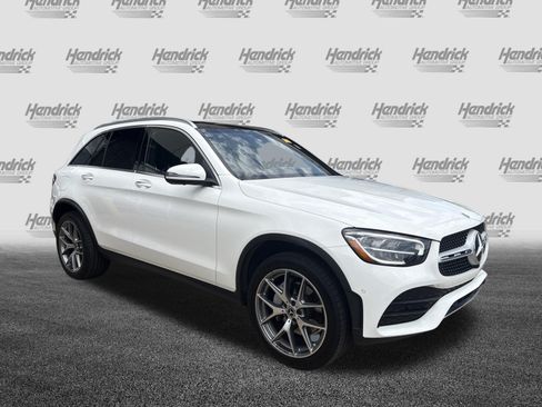 Used 2021 Mercedes-Benz GLC 300 4MATIC image 2