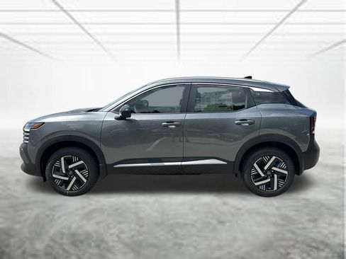 New 2026 Nissan Kicks SV FWD image 9