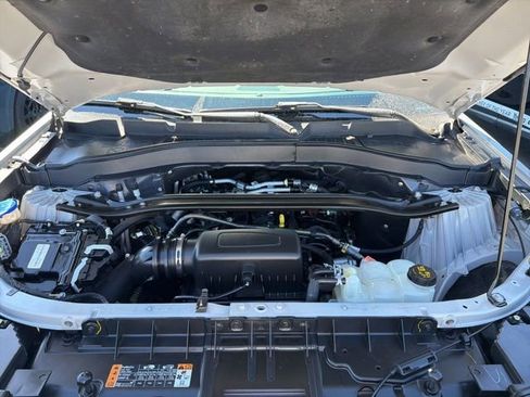 Used 2021 Ford Explorer Limited w/ Equipment Group 301A AWD/4WD image 37