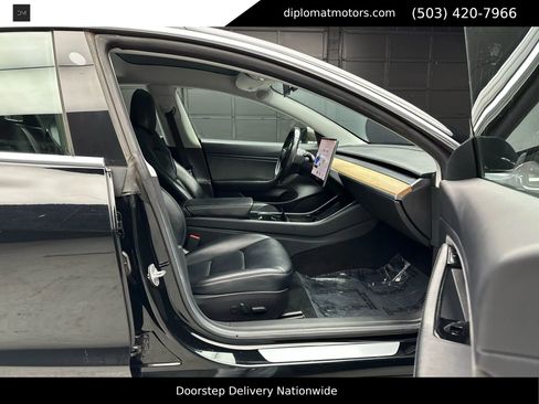 Used 2019 Tesla Model 3 Long Range image 19