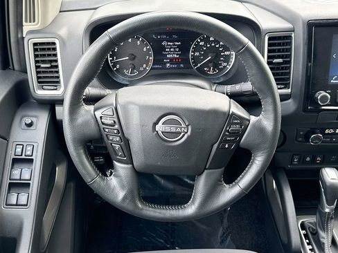 Used 2024 Nissan Frontier SV w/ SV Convenience Package RWD image 23