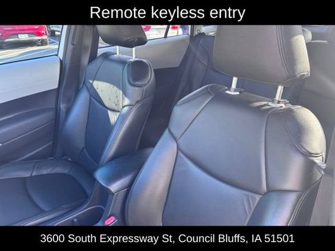 Used 2024 Toyota Corolla Cross LE FWD image 17
