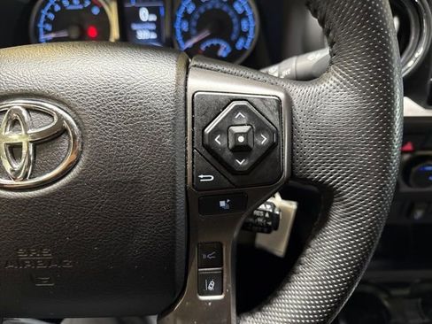 Used 2022 Toyota Tacoma SR5 image 17