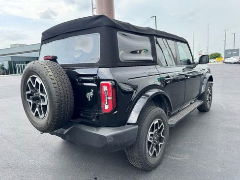 Used 2022 Ford Bronco Outer Banks AWD/4WD image 3