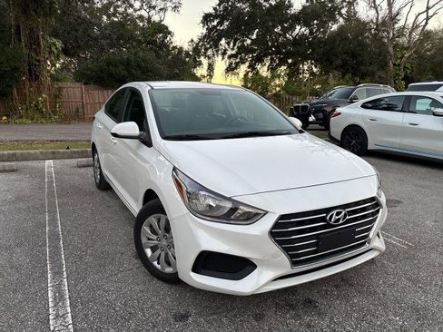 Used 2021 Hyundai Accent SE image 4