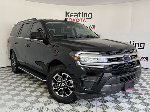 Used 2022 Ford Expedition XLT RWD image 3
