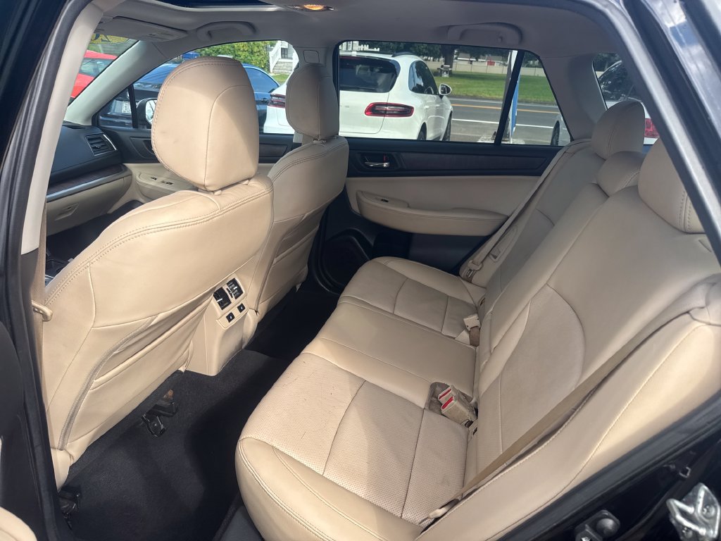 Used 2016 Subaru Outback 2.5i Limited AWD/4WD image 33