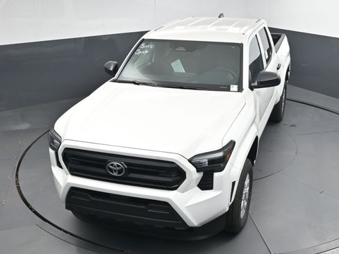 New 2025 Toyota Tacoma SR image 27