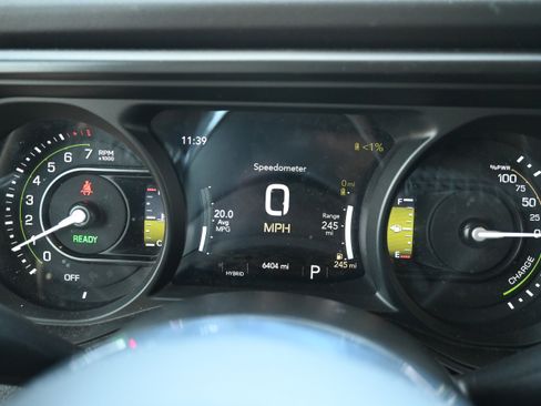 Used 2025 Jeep Wrangler Unlimited Sahara w/ Safety Group AWD/4WD image 20