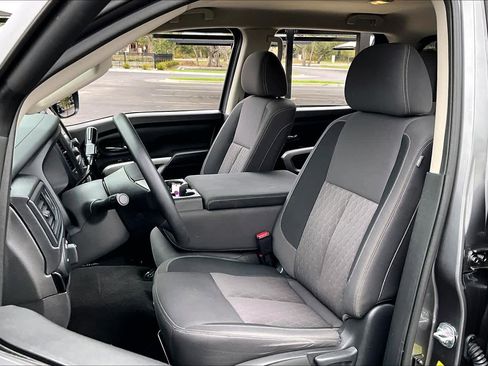 Used 2024 Nissan Titan SV w/ Accessory Utility Package image 14