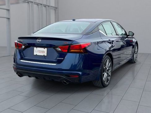 Used 2023 Nissan Altima 2.0 SR FWD image 7