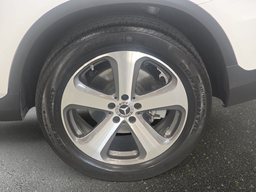 Used 2022 Mercedes-Benz GLC 300 image 32