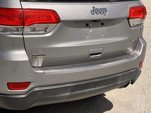 Used 2015 Jeep Grand Cherokee Limited w/ Luxury Group II RWD image 6