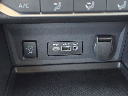 Certified 2025 Nissan Sentra SV w/ Trunk Package image 27