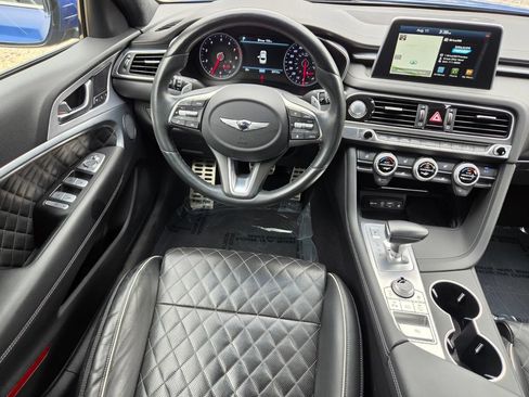Used 2020 Genesis G70 2.0T w/ Sport Package RWD image 15