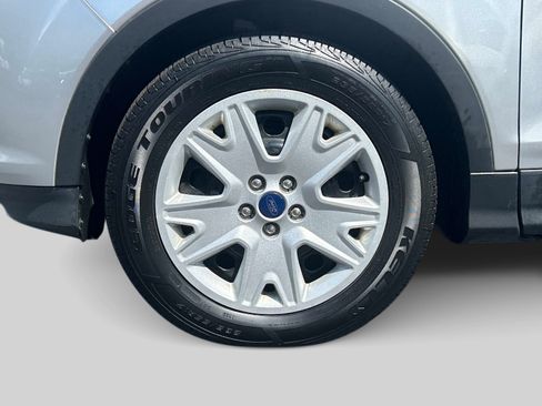 Used 2015 Ford Escape S FWD image 8