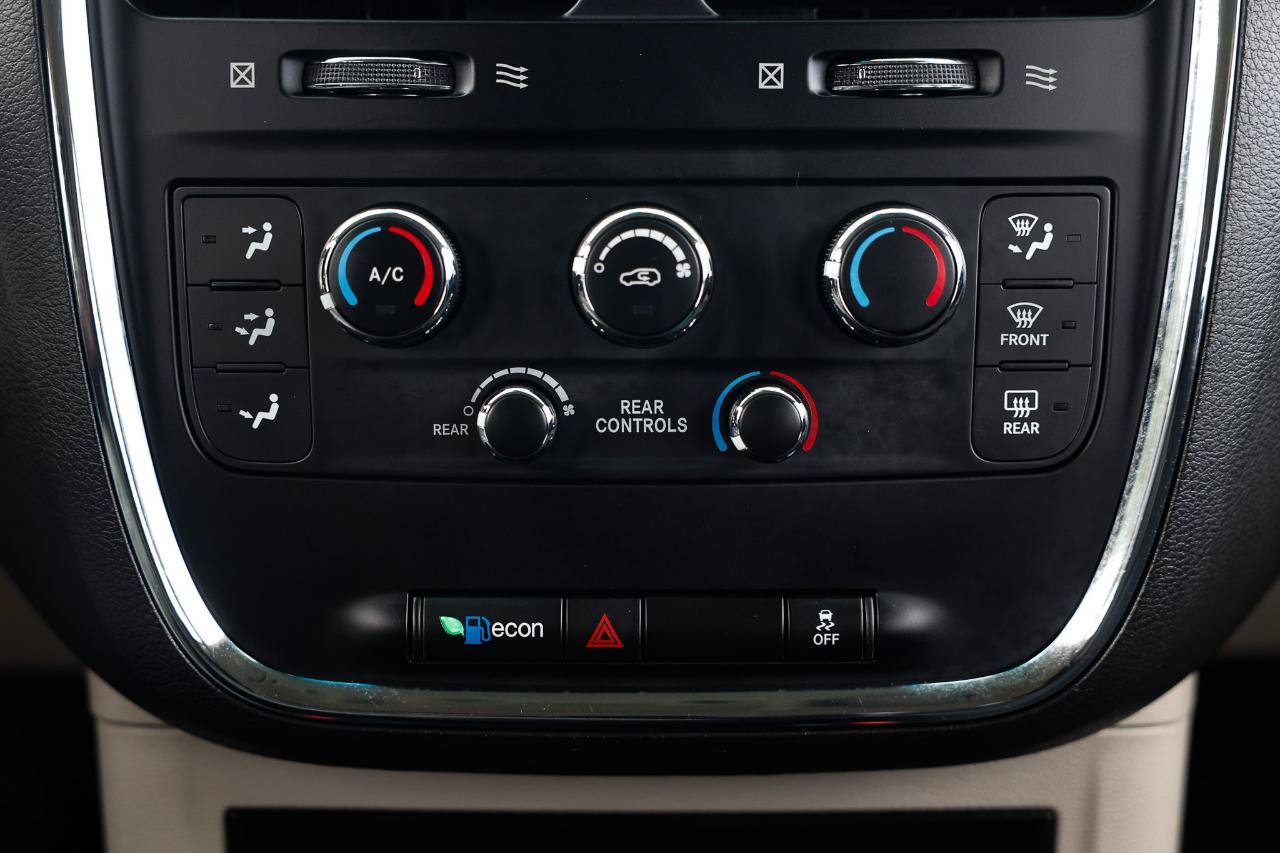 Used 2017 Dodge Grand Caravan SE w/ Power Window Group FWD image 32