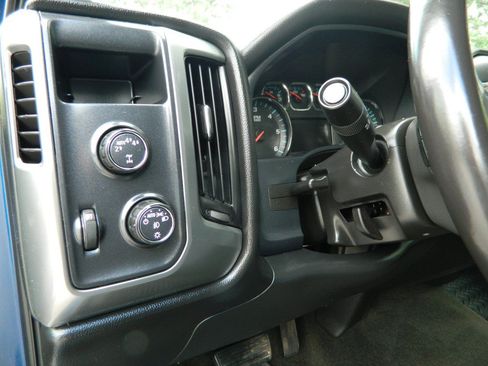 Used 2017 Chevrolet Silverado 1500 LT w/ All Star Edition AWD/4WD image 19