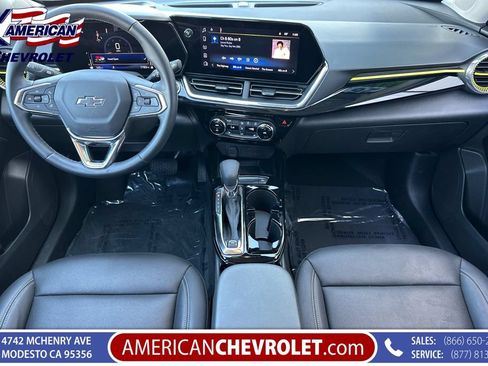 Used 2026 Chevrolet Trax ACTIV w/ Sunroof Package FWD image 16