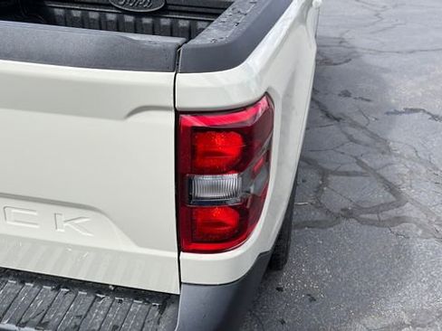 Used 2025 Ford Maverick Lariat AWD/4WD image 18