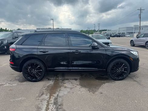 Used 2023 Lincoln Corsair Reserve w/ Equipment Group 201A AWD/4WD image 4