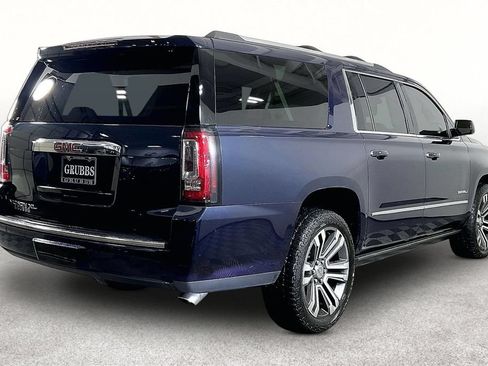 Used 2019 GMC Yukon XL Denali w/ Denali Ultimate Package AWD/4WD image 2