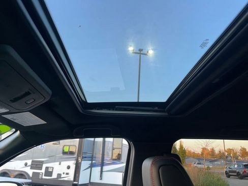 Used 2023 Nissan Frontier PRO-4X w/ Pro-4X Premium Package image 30