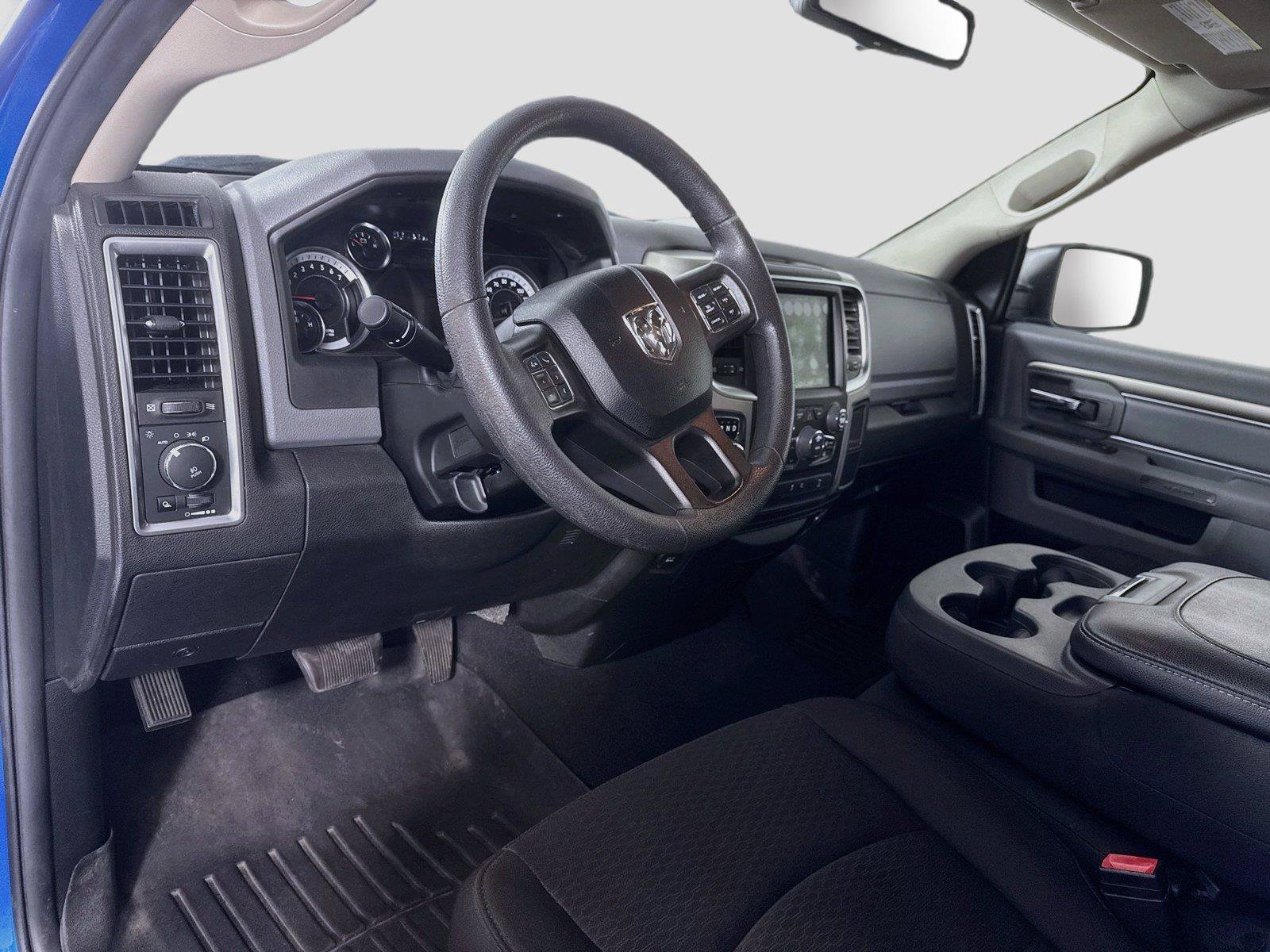 Used 2020 RAM 1500 Warlock w/ Electronics Group AWD/4WD image 3