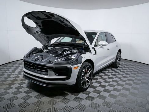 New 2026 Porsche Macan S image 33