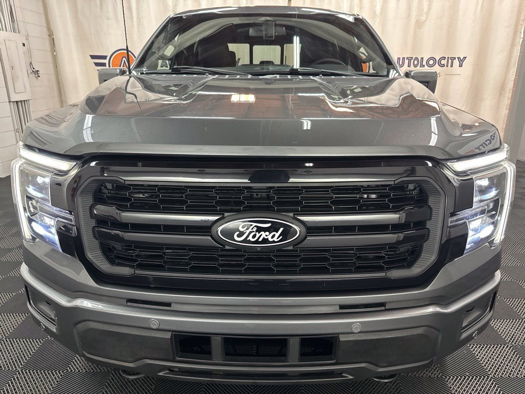 Used 2025 Ford F150 Lariat w/ Equipment Group 501A Mid AWD/4WD image 3