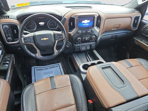 Used 2022 Chevrolet Silverado 3500 High Country image 12