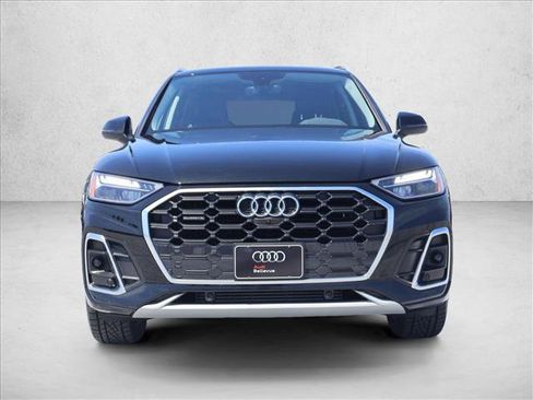 Used 2023 Audi Q5 2.0T Premium Plus w/ Premium Plus Package AWD/4WD image 2