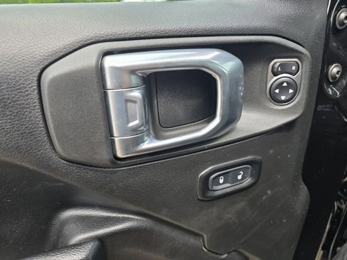 Used 2022 Jeep Gladiator Mojave w/ LED Lighting Group image 22