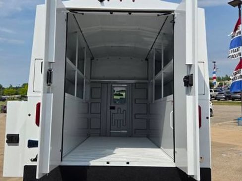 New 2026 Chevrolet Express 3500 w/ Power Convenience Package RWD image 8