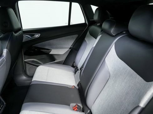 Used 2024 Volkswagen ID.4 2WD image 20