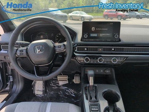 Used 2025 Honda Civic Sport image 22