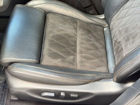 Used 2023 Nissan Maxima SR w/ Sport Mat Group FWD image 14