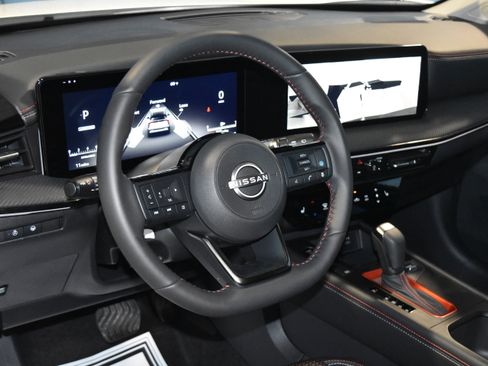 New 2025 Nissan Kicks SR w/ SR Premium Package AWD/4WD image 2
